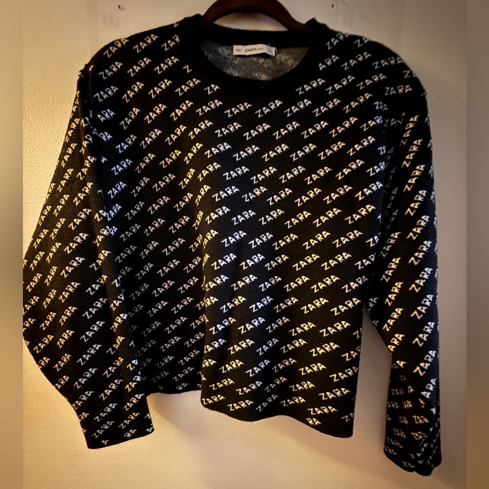 Zara Black Crewneck Sweater with Graphic Pattern US Size M